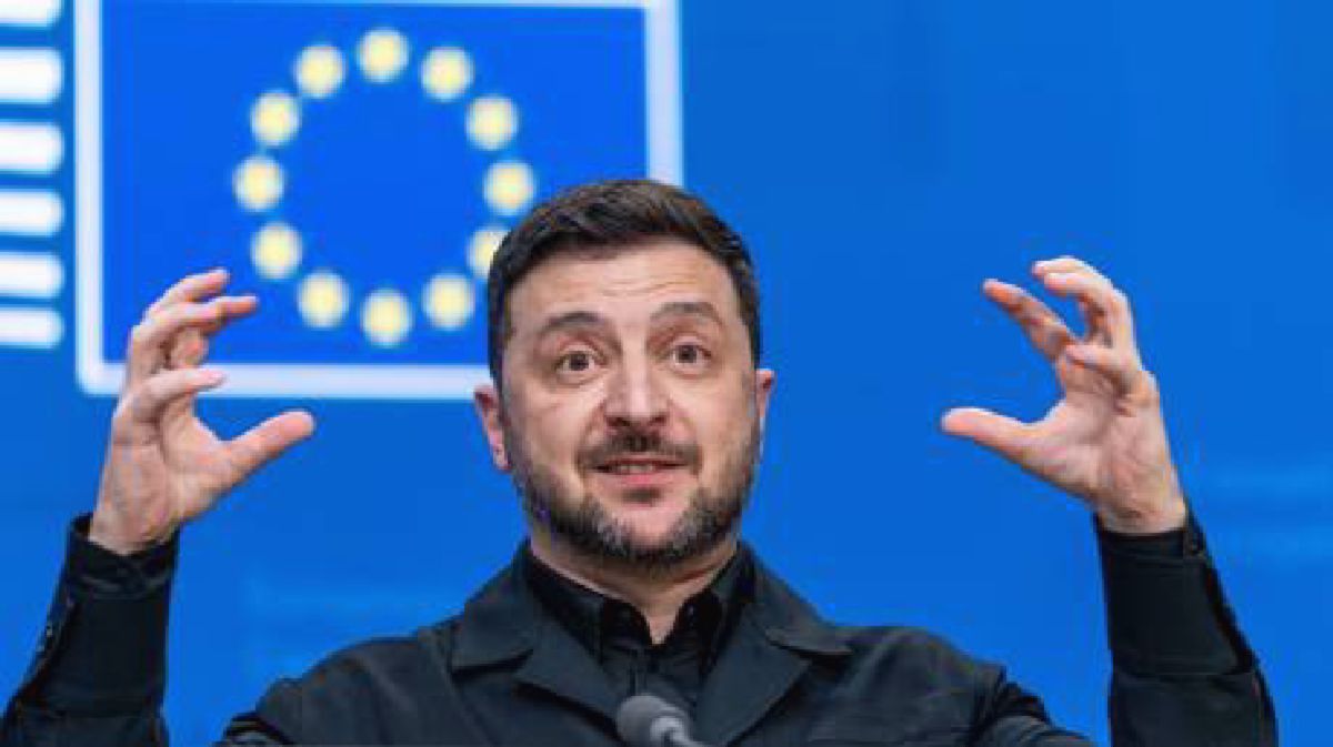 Mata-mata Kiev Tuduh Zelensky Ingin Korban Sipil dalam Operasi Luar Negeri