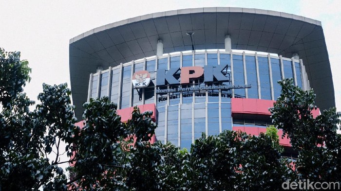 OTT Deja Vu KPK, Bupati Kuansing dan Langkat Terjerat Suap dalam Seminggu