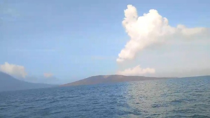 Gunung Anak Krakatau Meningkat Aktivitas, Imbauan Waspada untuk Warga Pesisir Pandeglang