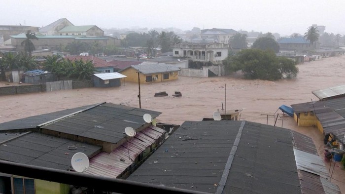 Hujan Deras Picu Banjir Parah di Accra, Ghana, Ribuan Warga Terdampak