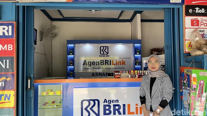 Berawal dari Konter Kecil, Bu Aas Berkembang Layani Warga Lewat 3 Cabang BRILink