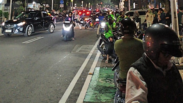Parkir Liar di Senopati: Ditertibkan Siang, Malamnya Kembali Marak