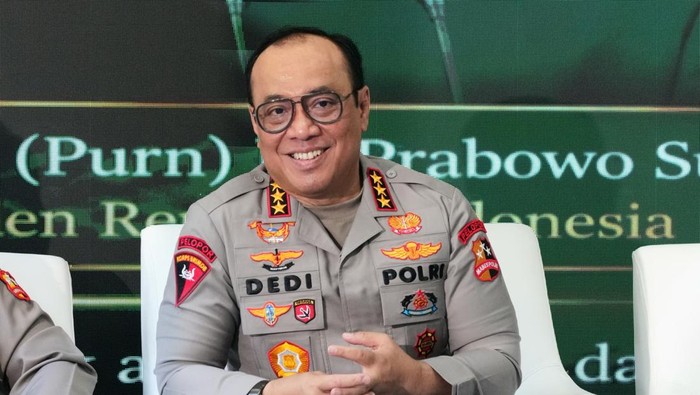 Wakapolri Luncurkan Buku ke-42 Berjudul 'Mengawal Pangan, Menuai Aman'