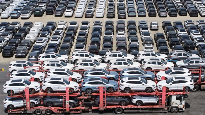 Satu per Satu Insentif Dicabut, Era Keistimewaan Mobil Listrik China Berakhir?
