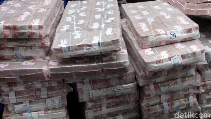 Naik 44,4%, Belanja Subsidi & Kompensasi Sudah Habiskan Rp 233 T