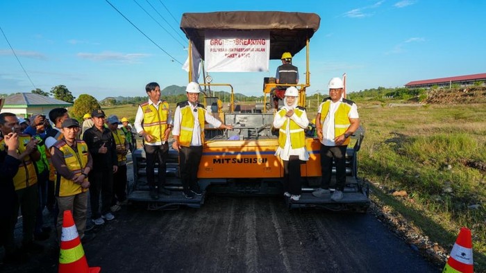 Pemprov Sulsel Mulai Proyek Besar Perbaikan 20 Ruas Jalan Rusak di 9 Daerah