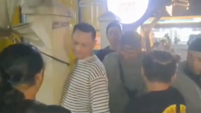 Tak Lagi Garang, Ini Momen Bang Jago Pemukul Pemotor di Jaksel Ditangkap