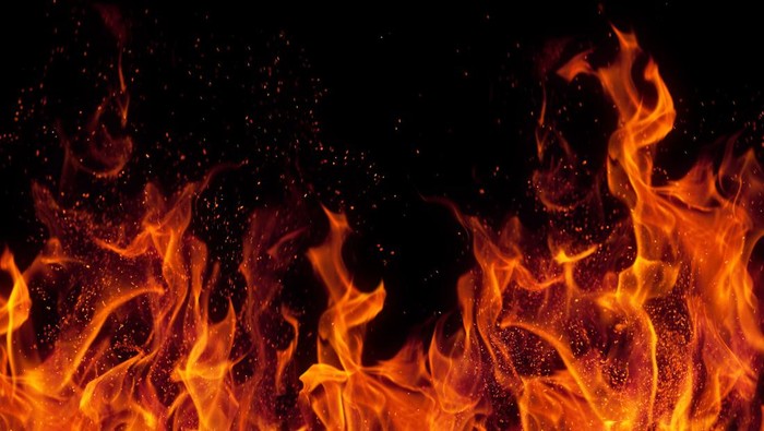Viral Pagar Rumah Warga di Depok Dibakar OTK, Polisi Selidiki