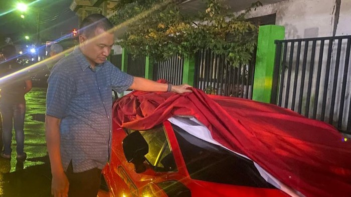 Penampakan Lamborghini Bos Tambang Tersangka Kejagung Saat Ditemukan di Gang Sempit Kalbar