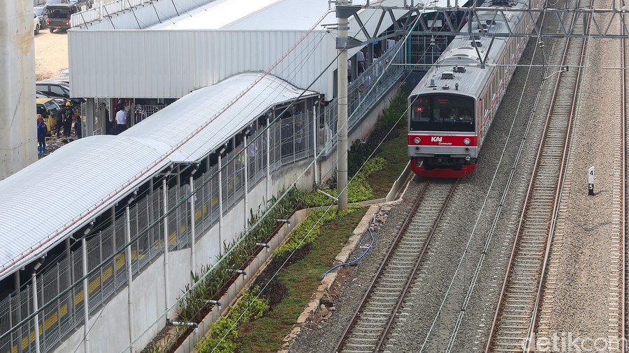 Jakarta kini memiliki akses transportasi massal yang lebih terintegrasi menuju Jakarta International Stadium (JIS). Stas