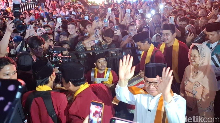 Rano Tiba di Bundaran HI, Iringan Tanjidor Sambut Puncak HUT DKI Ke-499