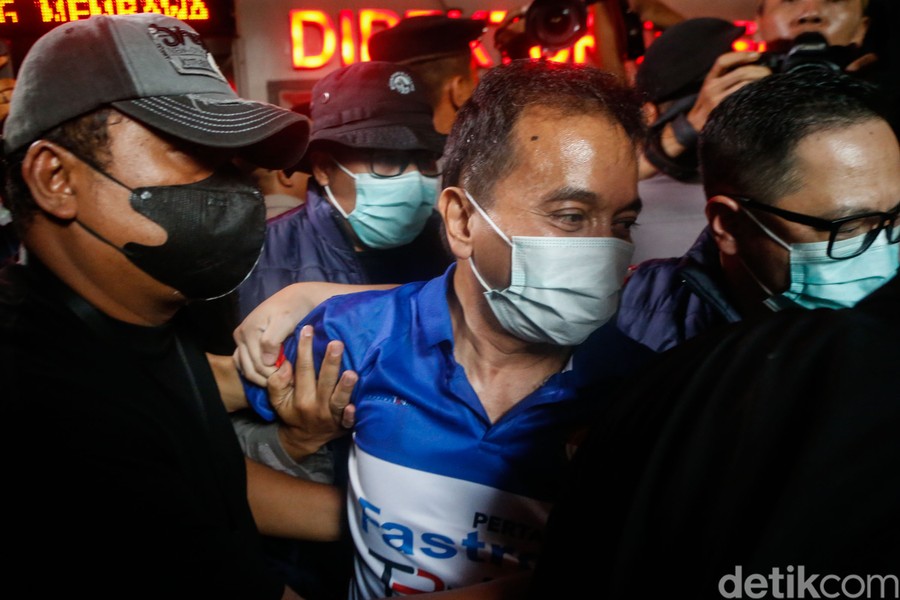 Roy Suryo dan dr Tifa Dipindahkan dari RS Polri ke Rutan, Pelimpahan ke Jaksa Besok