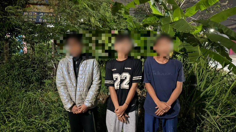 Brimob Tangkap 3 Remaja Diduga Hendak Tawuran di Bekasi, Sajam Disita