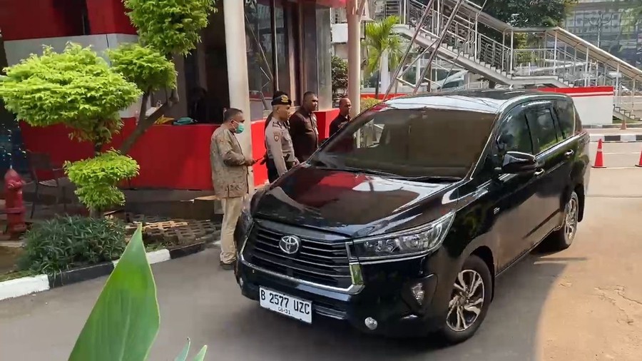 Bupati Langkat Tiba di KPK Usai Terjaring Operasi Tangkap Tangan Kasus Suap Proyek