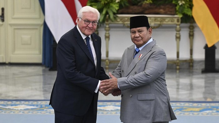 Pertemuan bilateral antara Indonesia dan Jerman memasuki babak baru. Presiden Prabowo Subianto menerima kunjungan kenegaraan Presiden Republik Federal Jerman, Frank-Walter Steinmeier, di Istana Merdeka, Jakarta, pada Senin (15/6/2026). Kunjungan ini sekaligus menjadi penanda dimulainya peringatan 75 tahun hubungan diplomatik kedua negara yang telah terjalin sejak lama.