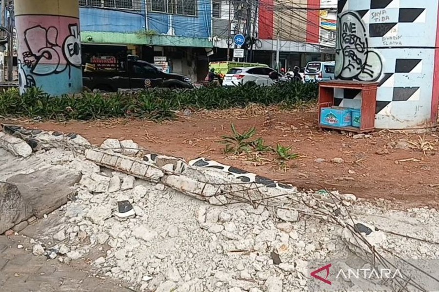 Polisi Tangkap 1 ‘Rayap Besi’ Pencuri Pagar Taman Flyover Kampung Melayu