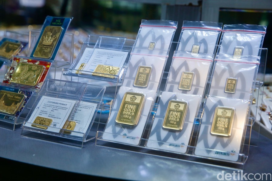 Harga Emas Antam Kembali Menguat