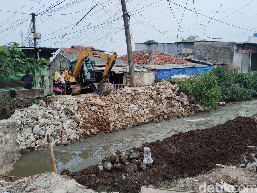 Proyek Perbaikan Jembatan Cipayung Depok Resmi Dimulai, Warga Diminta Sabar Hadapi Penutupan Jalan