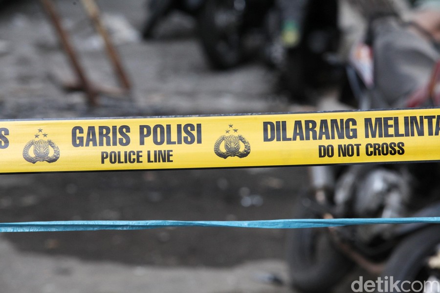 Hindari Motor Belok Mendadak, Pemotor Tewas Usai Terlindas Truk di Jaksel