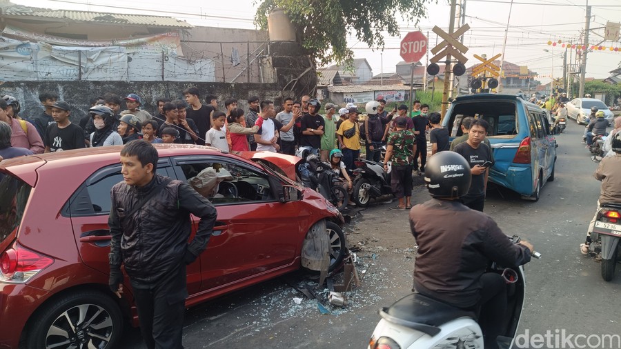 Kecelakaan Beruntun 6 Kendaraan di Kebon Pedes Bogor, Saksi Sebut Ada Korban Luka