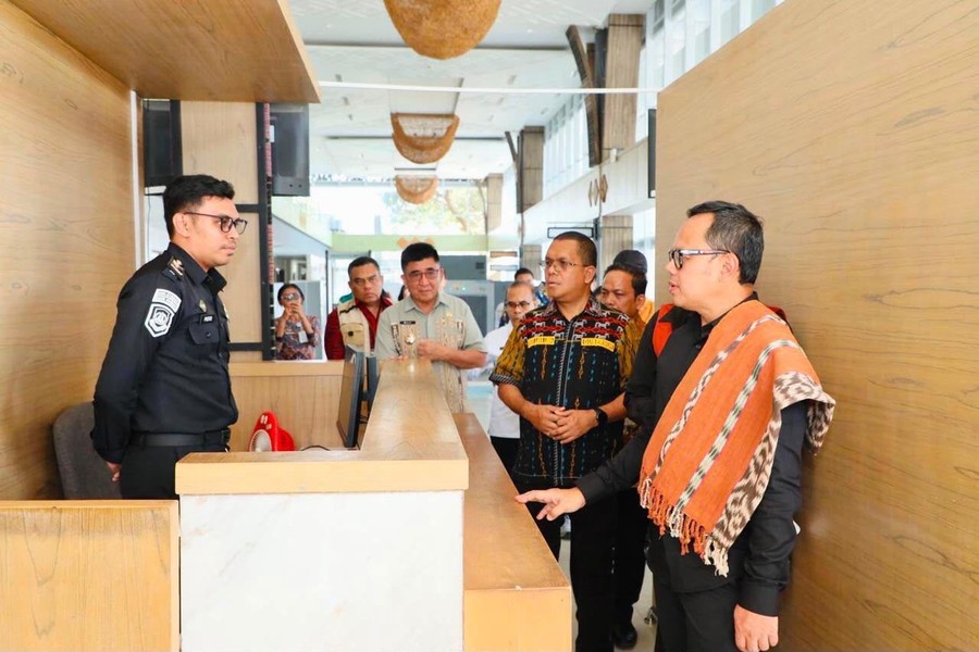 Wamendagri Bima Arya Tinjau Langsung PLBN Motaain, Dorong Optimalisasi Pelayanan Lintas Batas