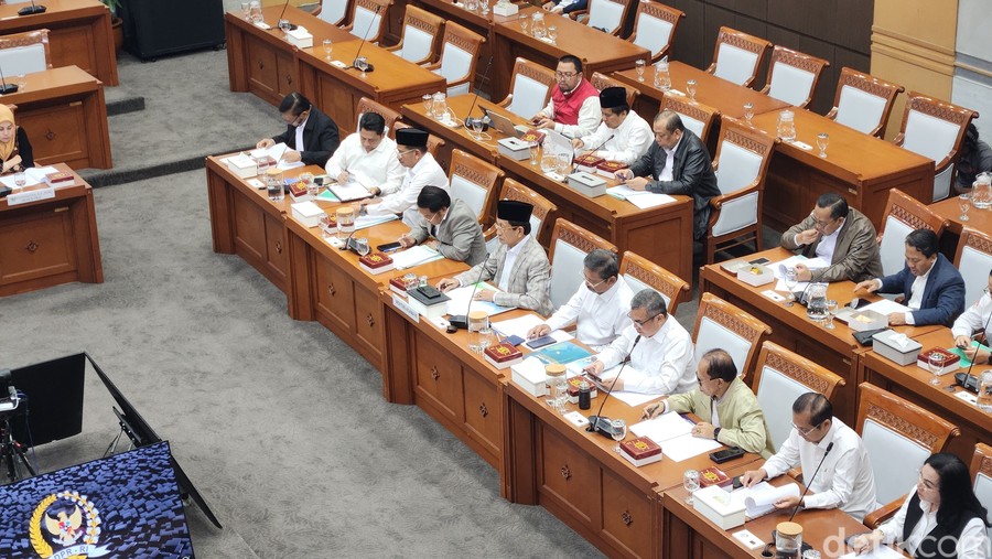 Menag Nasaruddin Umumkan 18 Ribu Guru Honorer Madrasah Akan Diangkat Jadi ASN