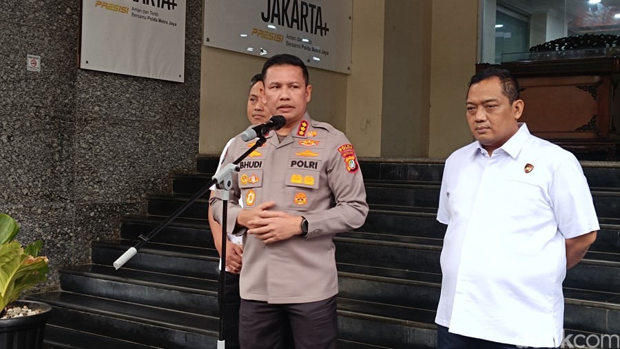 Polda Metro Pastikan Penanganan Kasus Roy Suryo dan dr Tifa Sesuai Prosedur