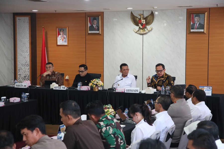 Tata Ruang Jadi Kunci Kembangkan Potensi Kepri, Wamendagri Tekankan Koordinasi dan Mitigasi Konflik