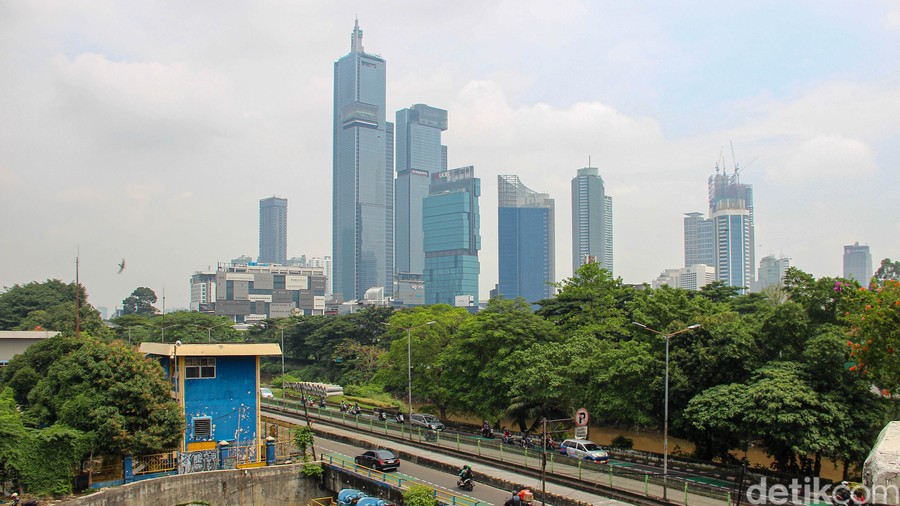Jakarta Pagi Ini Puncaki Daftar Kota dengan Kualitas Udara Terburuk di Dunia
