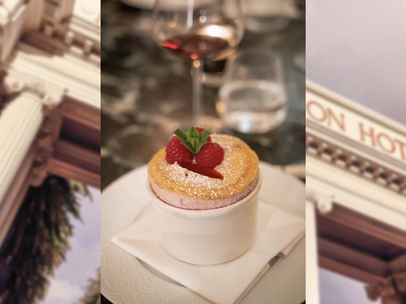 Chef Alain Roux Buat Soufflé Raspberry di Cape Town, Para Tamu Terpesona
