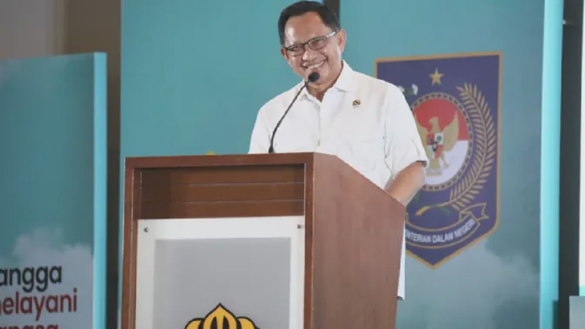 Mendagri Tito Karnavian Buka Program Kepala Desa Masuk Kampus II di UI