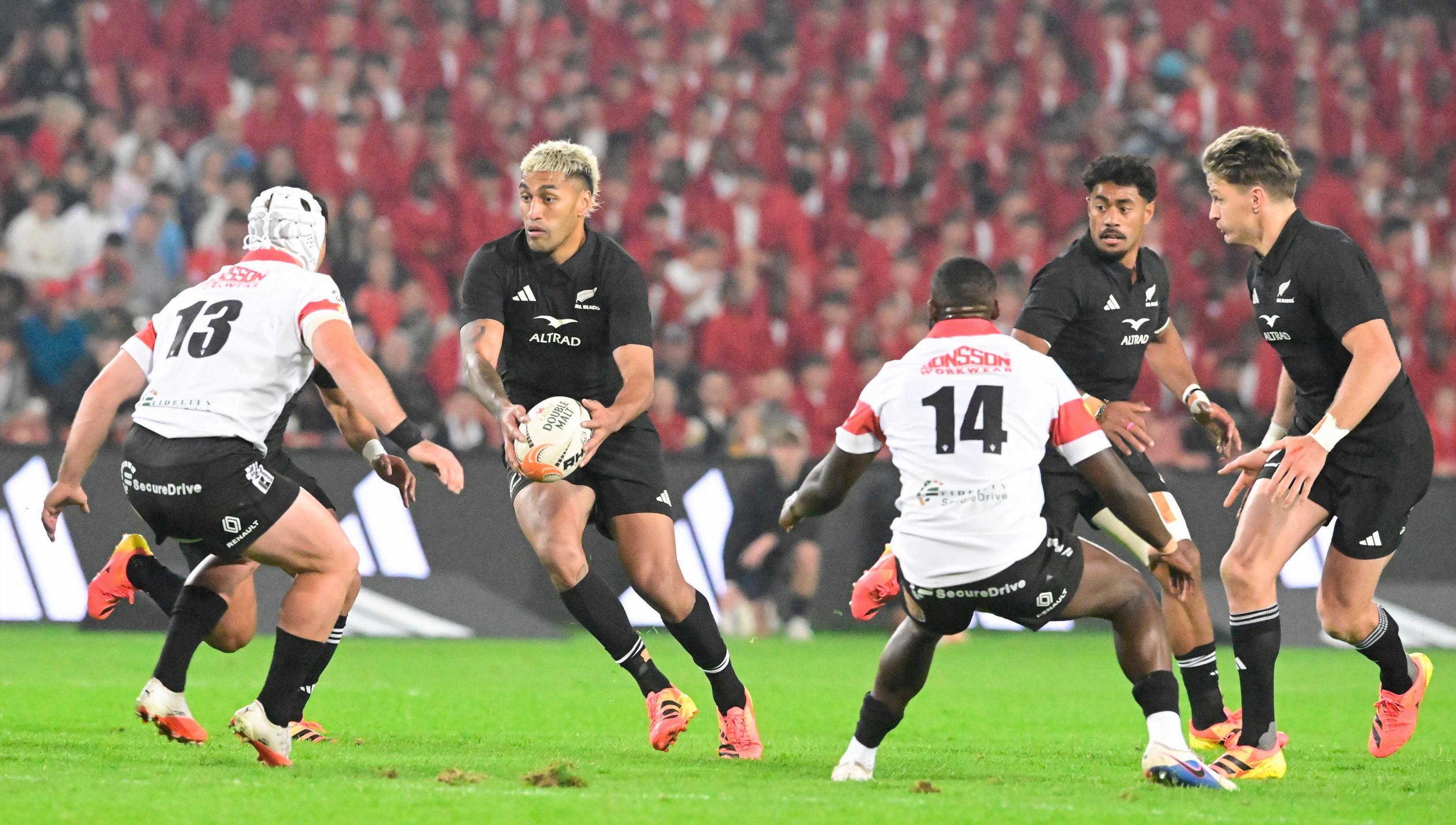 All Blacks Tekuk Lions 41-35 di Ellis Park, Tetap Tak Terkalahkan