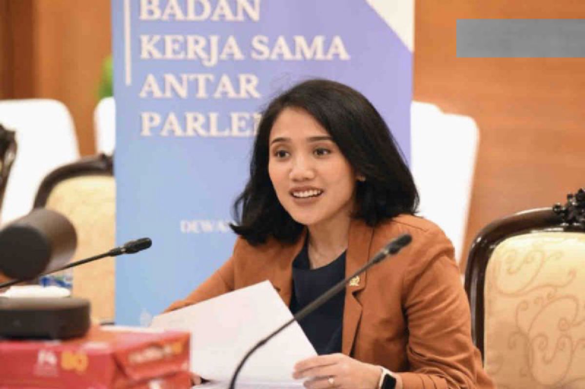 Puteri Komarudin Dikabarkan Bakal Jadi Menpora Baru