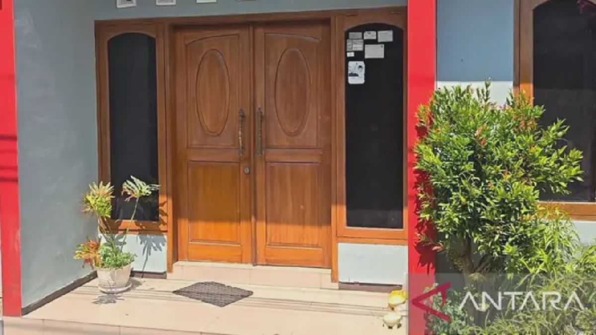 KPK Sita Safe House Bupati Sukoharjo Etik Suryani di Laweyan Solo