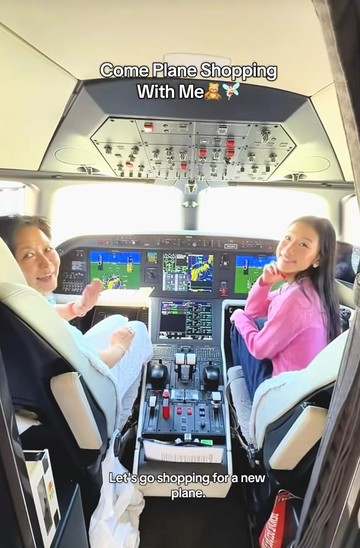 Viral 'Anak Sultan' Diajak Ortu Belanja Jet Pribadi Buat Kado, Bikin Syok