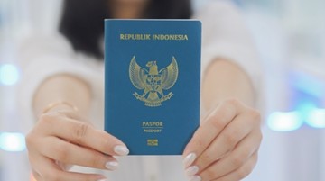 <i>Out of The Box!</i> Viral Imigrasi Gorontalo Sosialiasi Paspor Pakai Anime
