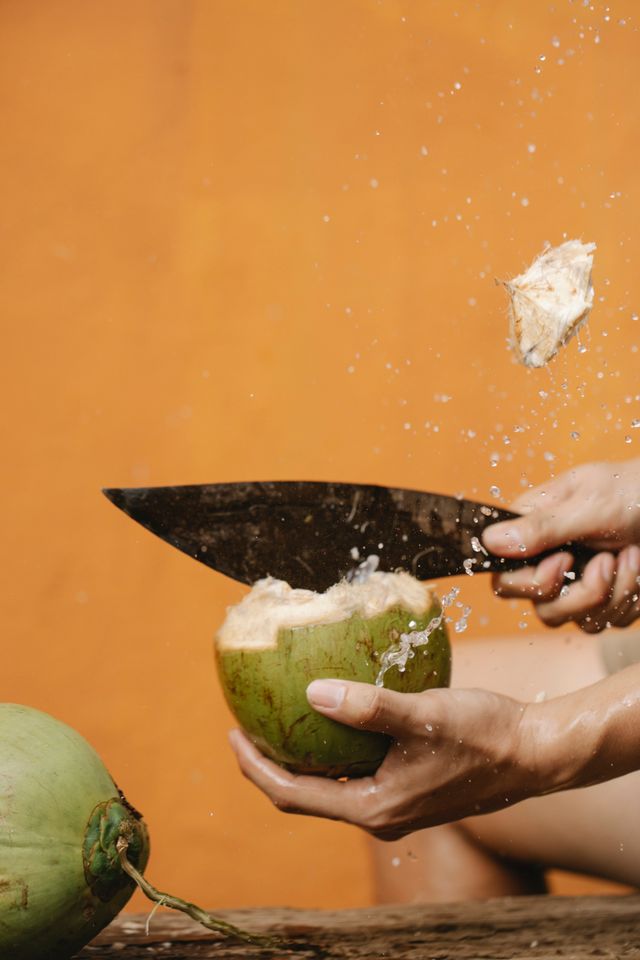 8 Manfaat Kelapa Hijau Bagi Tubuh, Bisa Cegah Penyakit